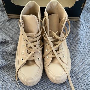 Converse Fawn/Beige High Tops Women’s size 6